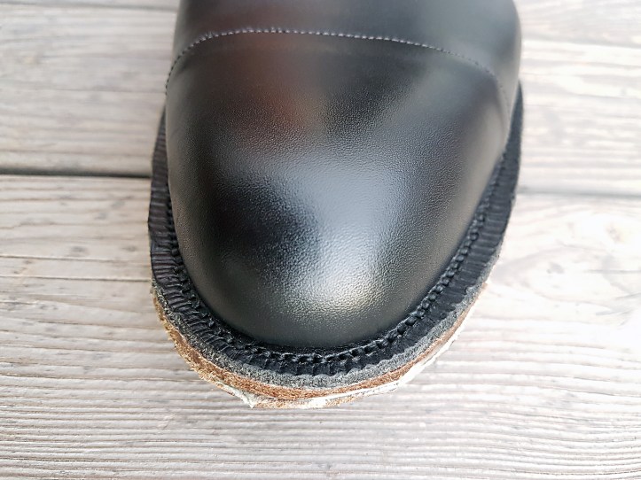 17 outsole seaming.jpg